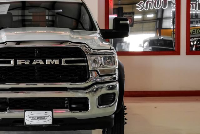 Used 2024 RAM 5500 Tradesman w/ Chrome Appearance Group AWD/4WD image 46