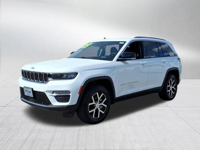 Certified 2023 Jeep Grand Cherokee Limited w/ Luxury Tech Group II AWD/4WD image 4