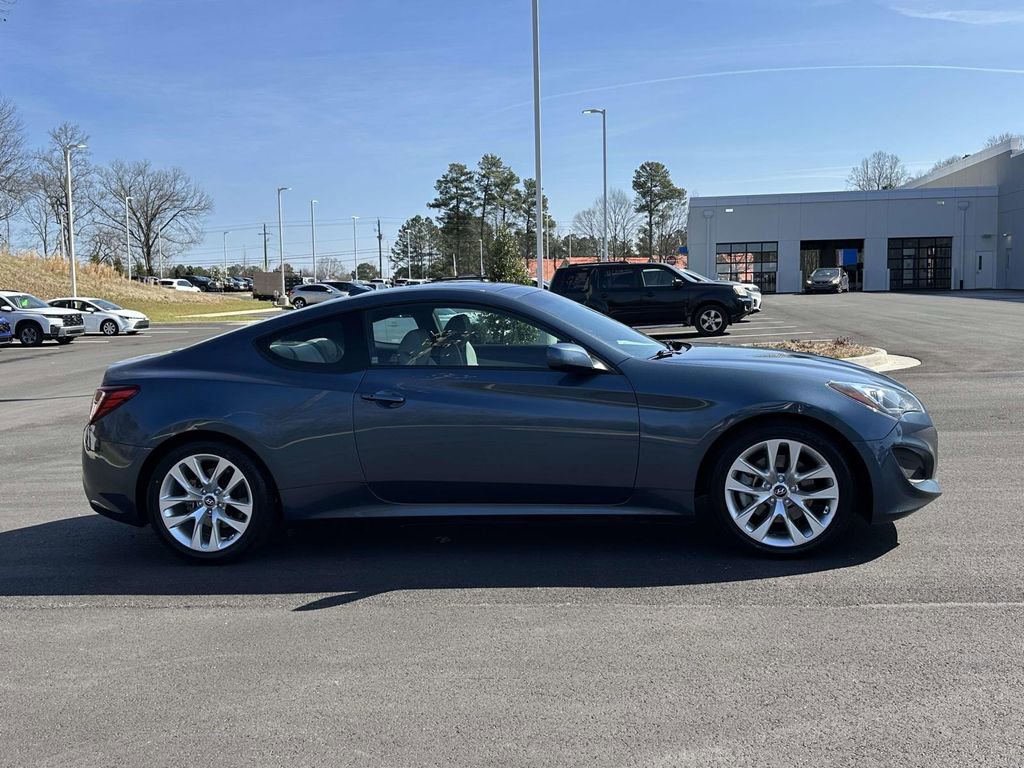 Used 2013 Hyundai Genesis 2.0T image 26