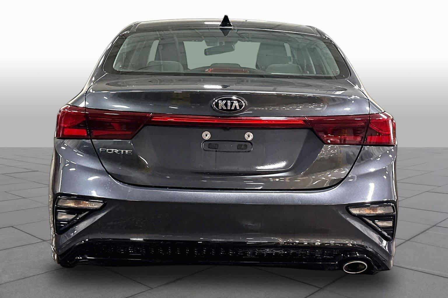 Used 2021 Kia Forte LXS FWD image 5