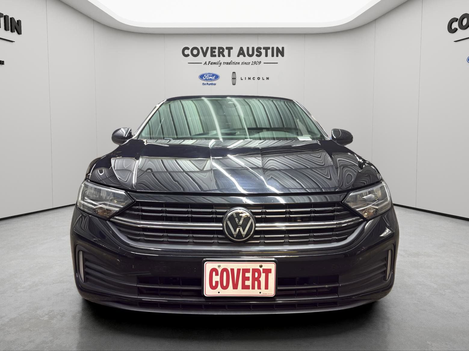 Used 2023 Volkswagen Jetta Sport image 8