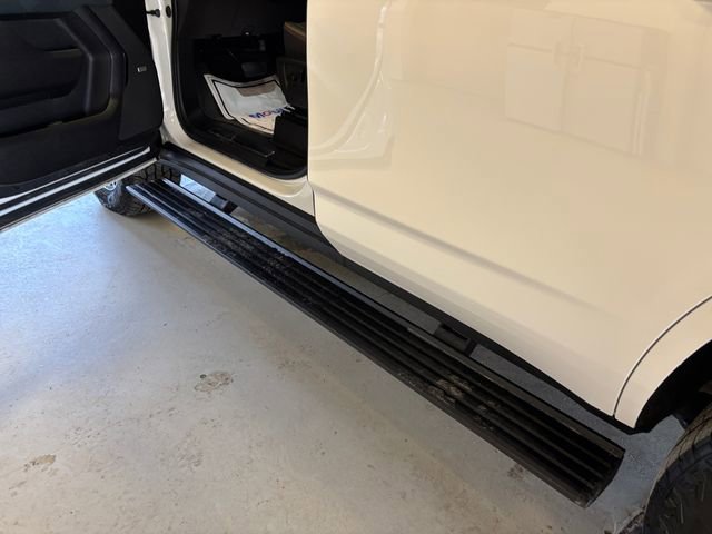 Used 2025 GMC Yukon AT4 w/ AT4 Premium Package image 25