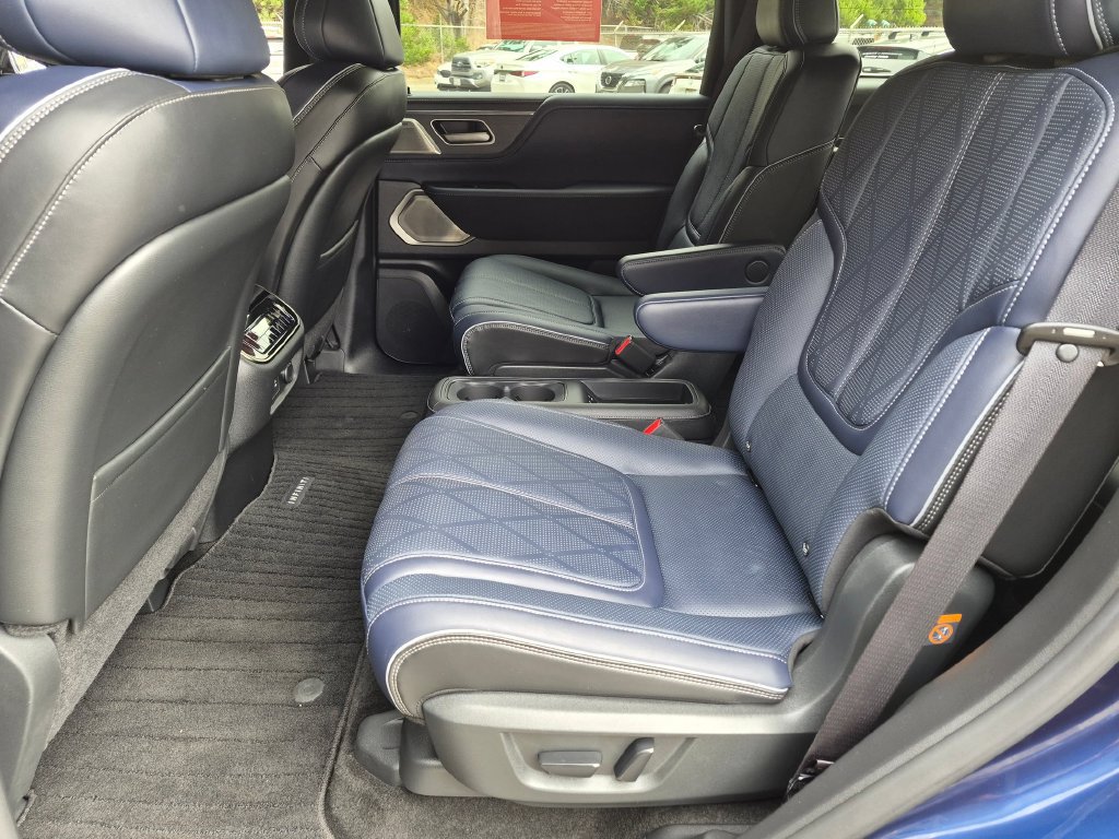Used 2026 INFINITI QX80 4WD w/ Sport Exterior Package image 27