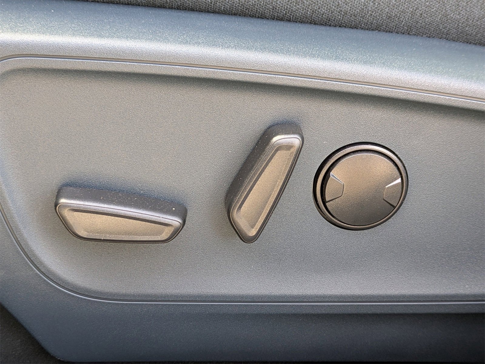 New 2025 Ford Maverick XLT w/ XLT Luxury Package image 14