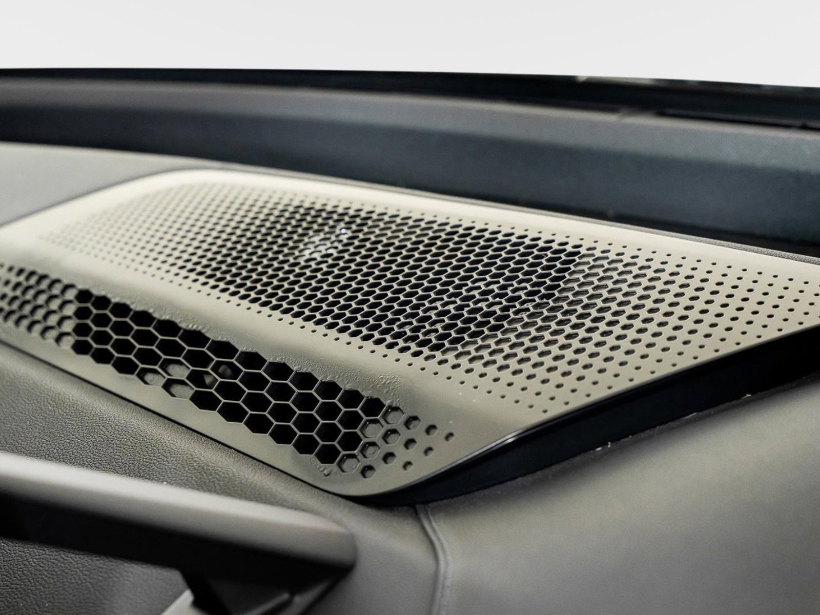 Used 2024 BMW iX M60 image 58