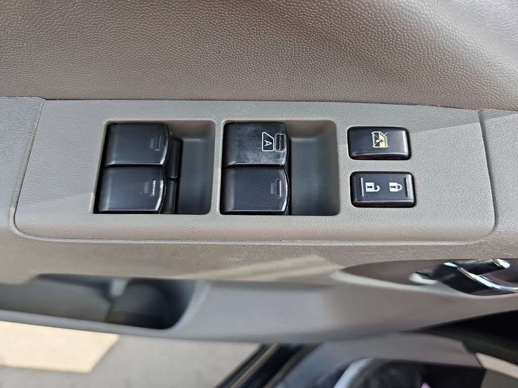 Used 2019 Nissan Frontier SV image 29