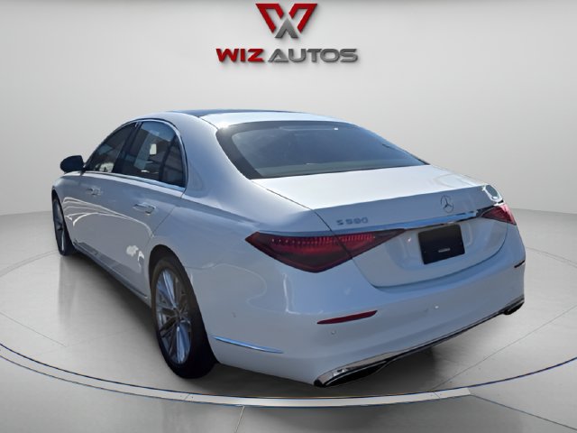 Used 2022 Mercedes-Benz S 580 4MATIC Sedan image 3