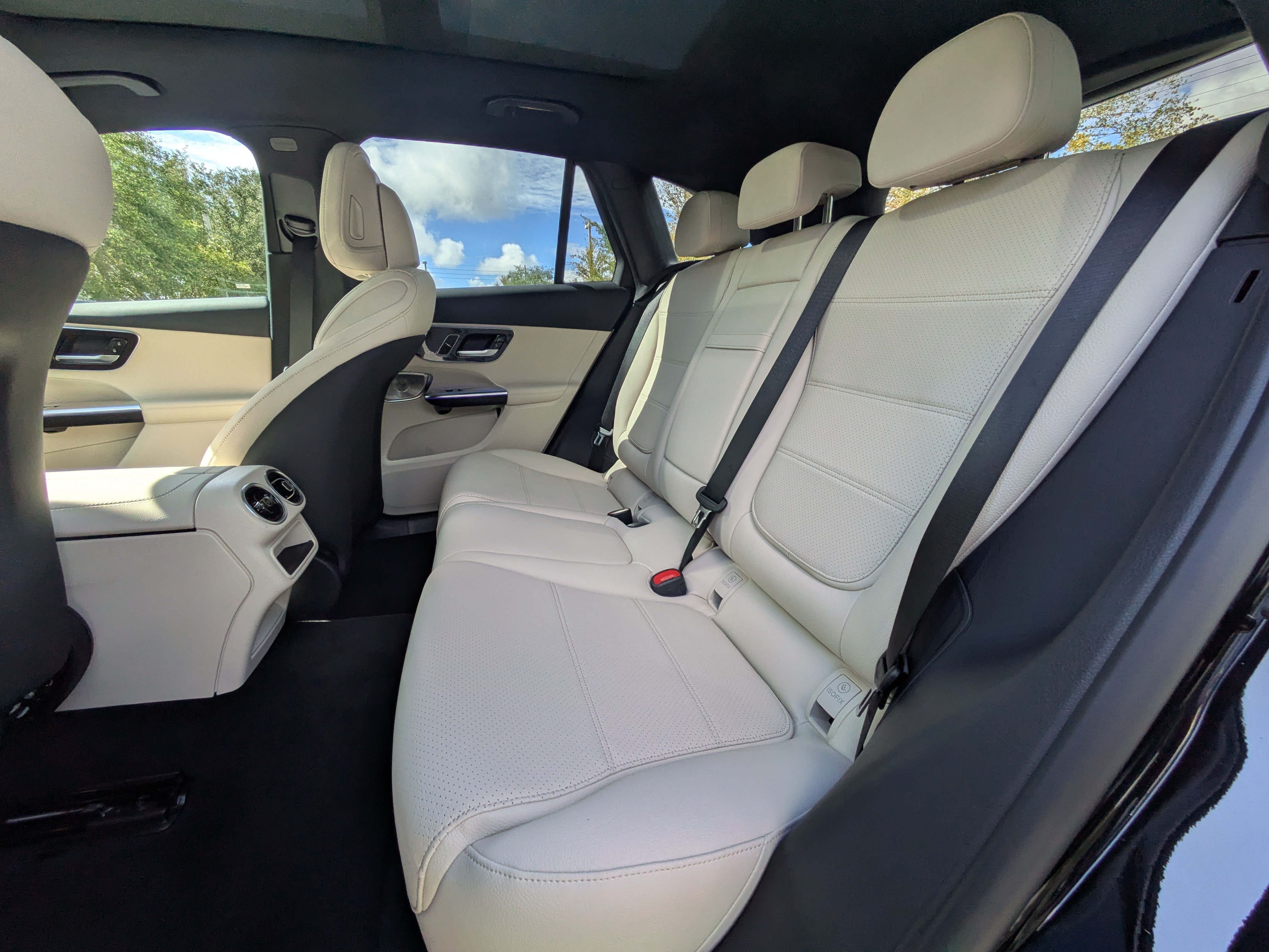 New 2027 Mercedes-Benz GLC 350e 4MATIC image 12