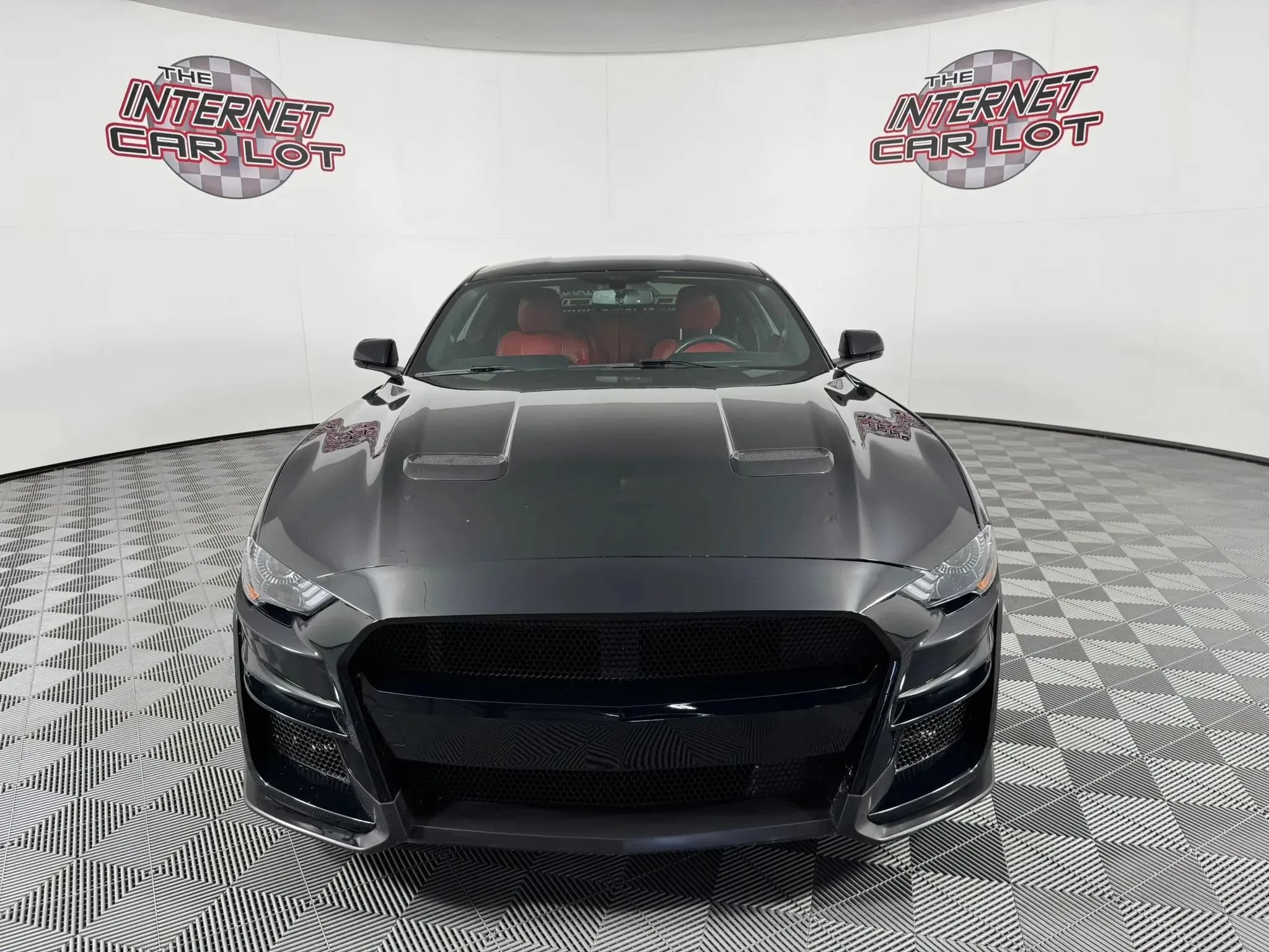 Used 2020 Ford Mustang GT Premium w/ GT Performance Package RWD image 2