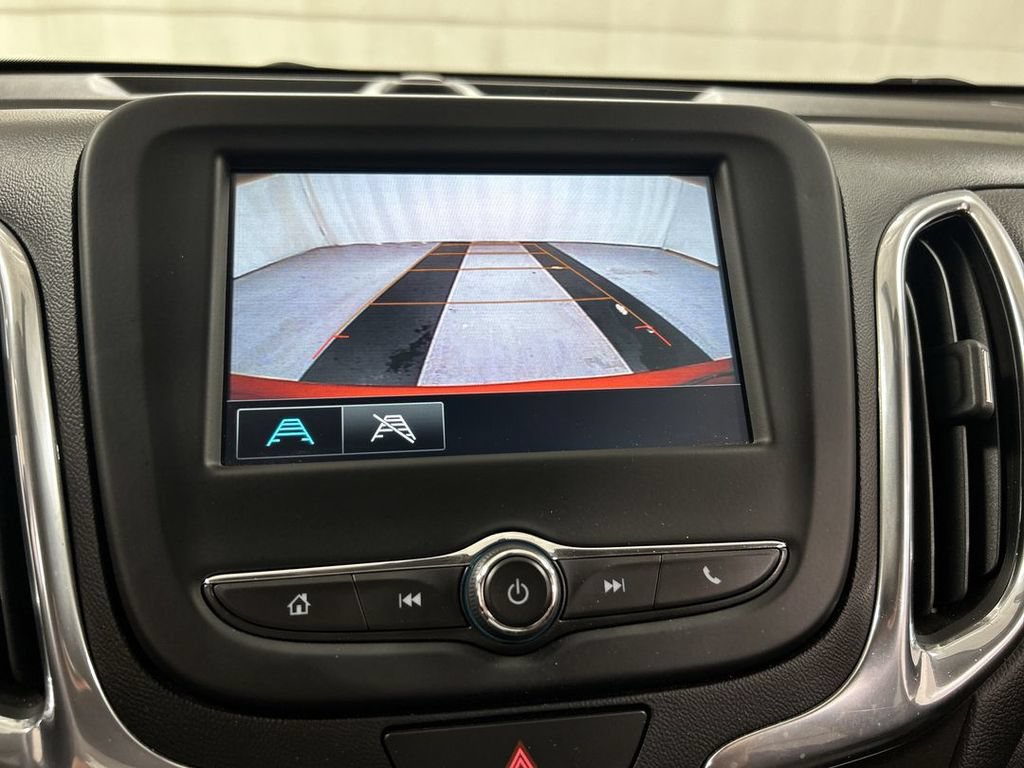 Used 2018 Chevrolet Equinox LT AWD/4WD image 15