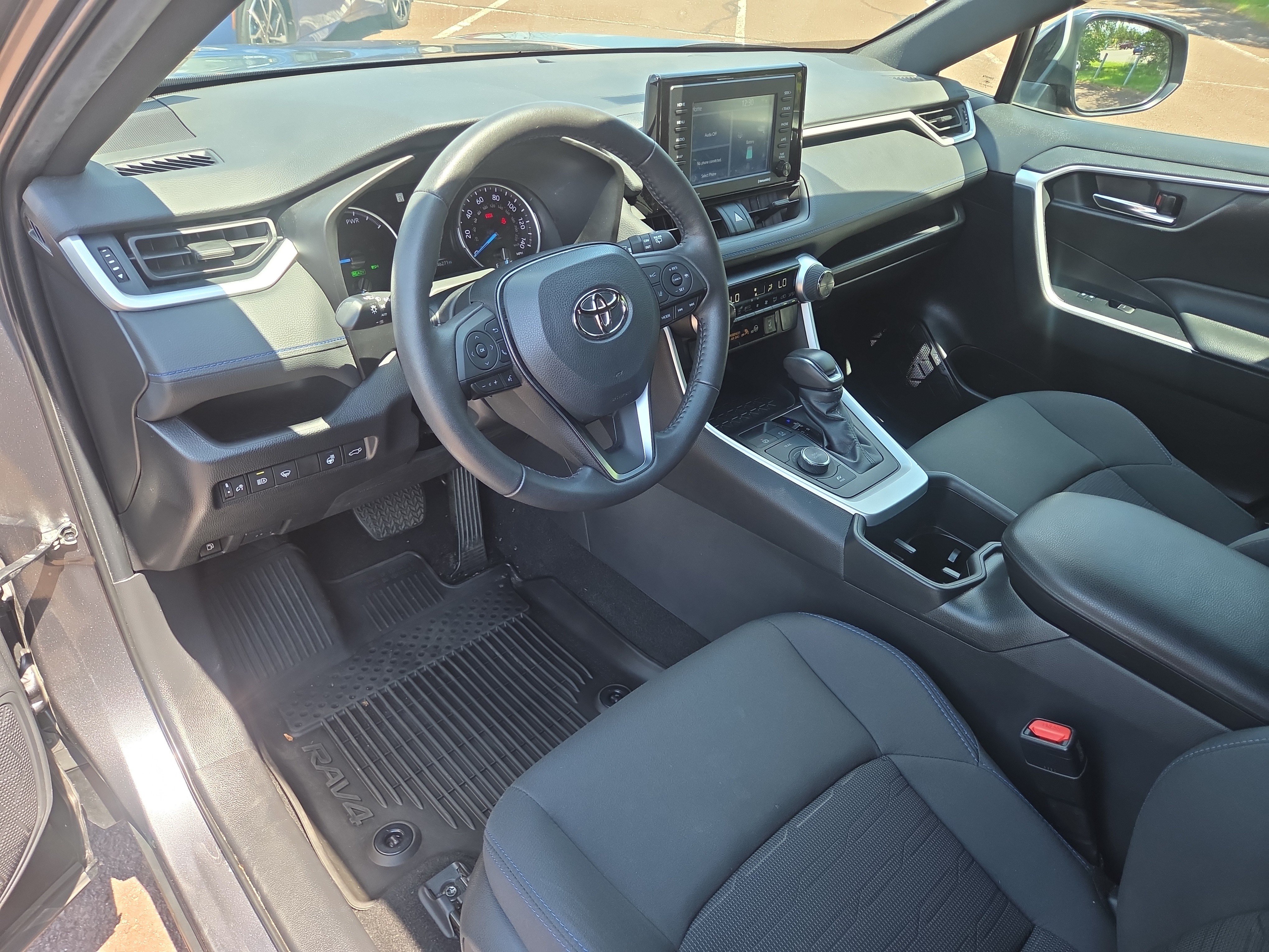 Certified 2022 Toyota RAV4 SE w/ Convenience Package AWD/4WD image 15