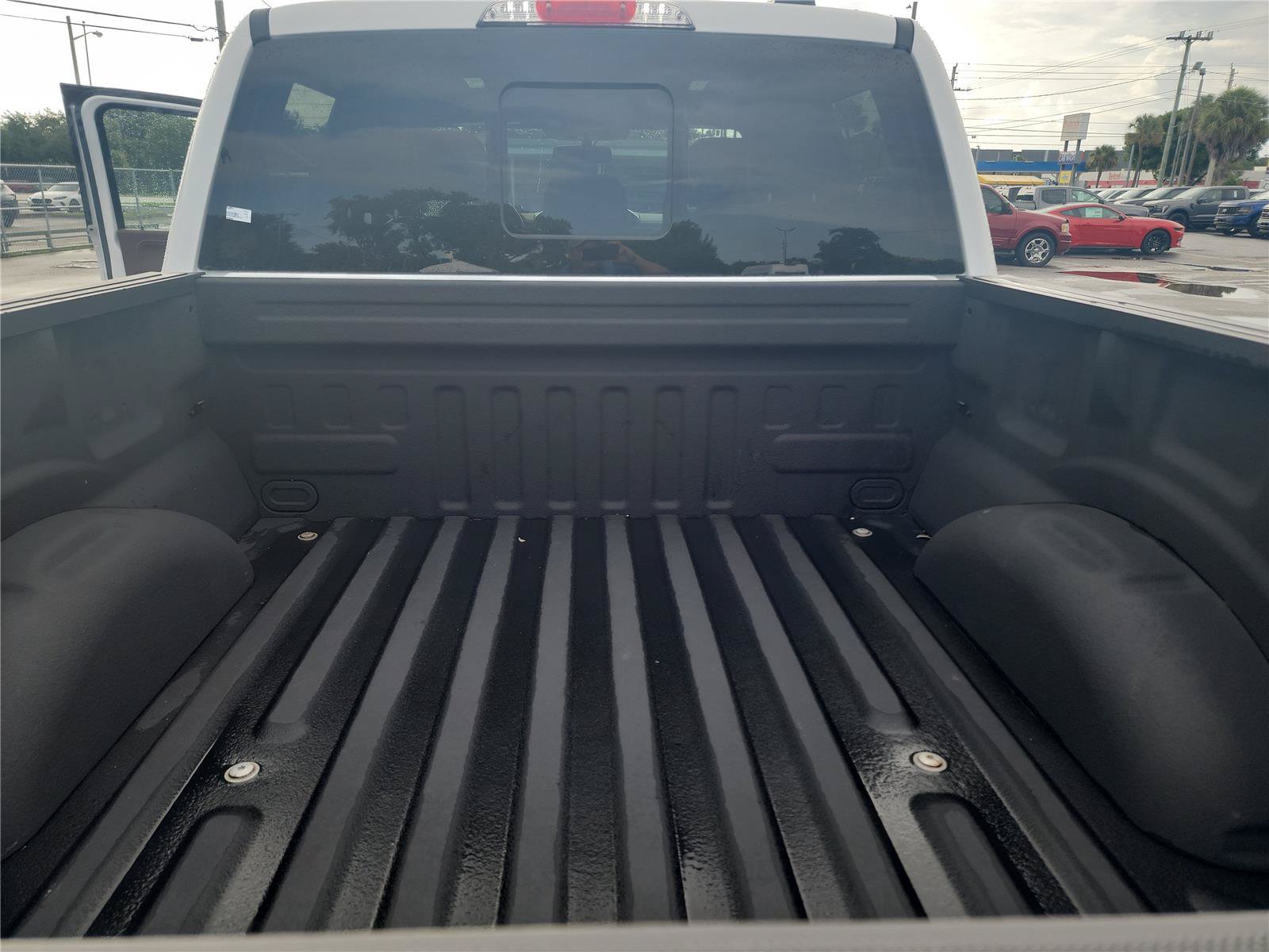 Certified 2022 Ford F150 Lariat w/ Equipment Group 502A High AWD/4WD image 21