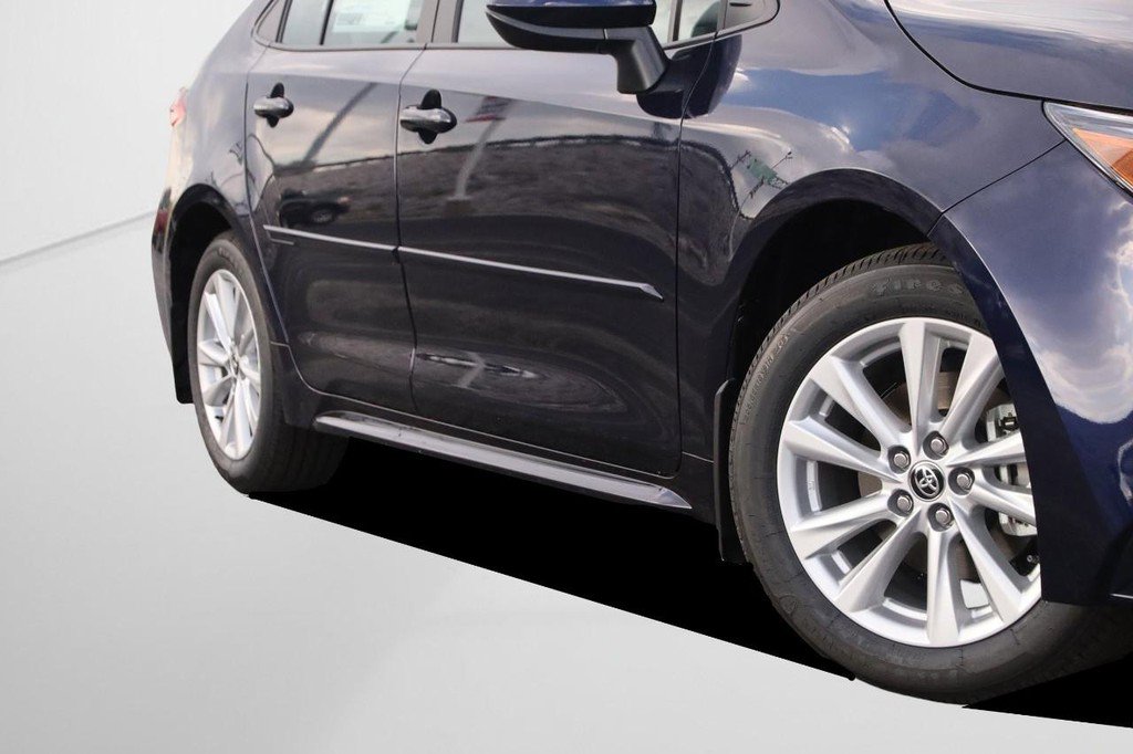 New 2026 Toyota Corolla LE FWD image 3