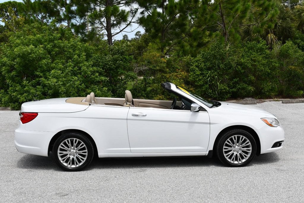 Used 2012 Chrysler 200 Limited FWD image 41