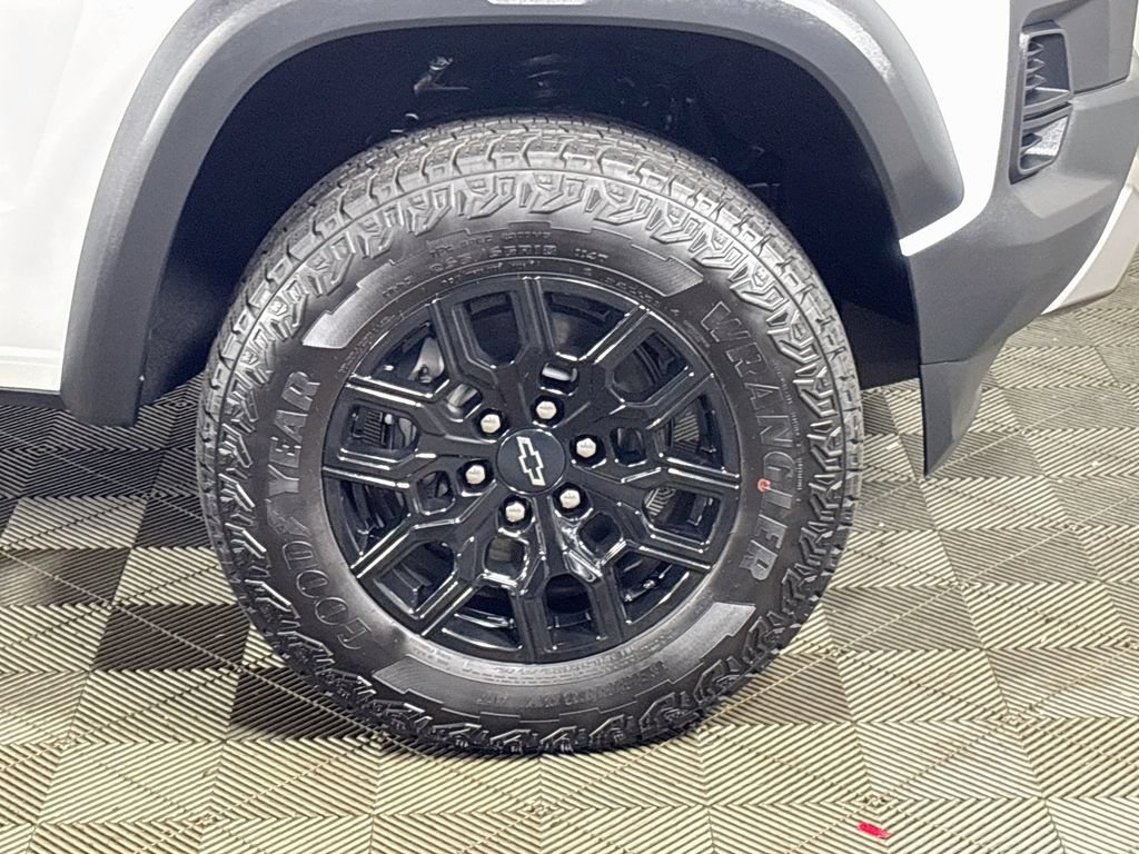 Used 2026 Chevrolet Colorado Trail Boss AWD/4WD image 23