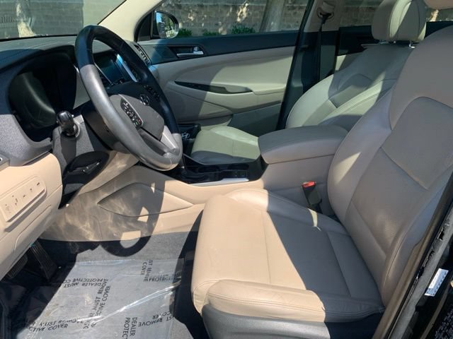 Used 2016 Hyundai Tucson Limited w/ Option Group 03 FWD image 13