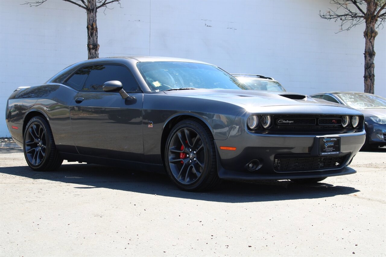 Used 2022 Dodge Challenger R/T Scat Pack RWD video 1