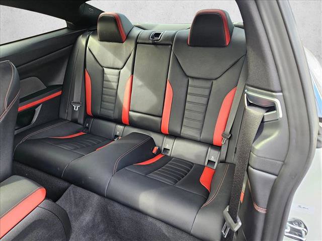 Used 2025 BMW 440i xDrive Coupe w/ Premium Package image 17