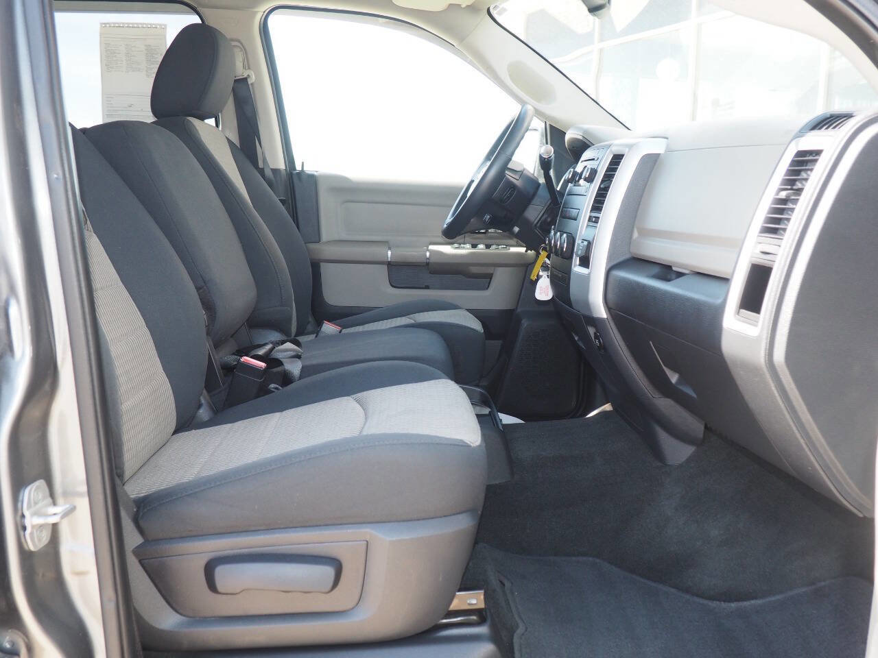 Used 2011 RAM 1500 Classic SLT w/ Luxury Group AWD/4WD image 10