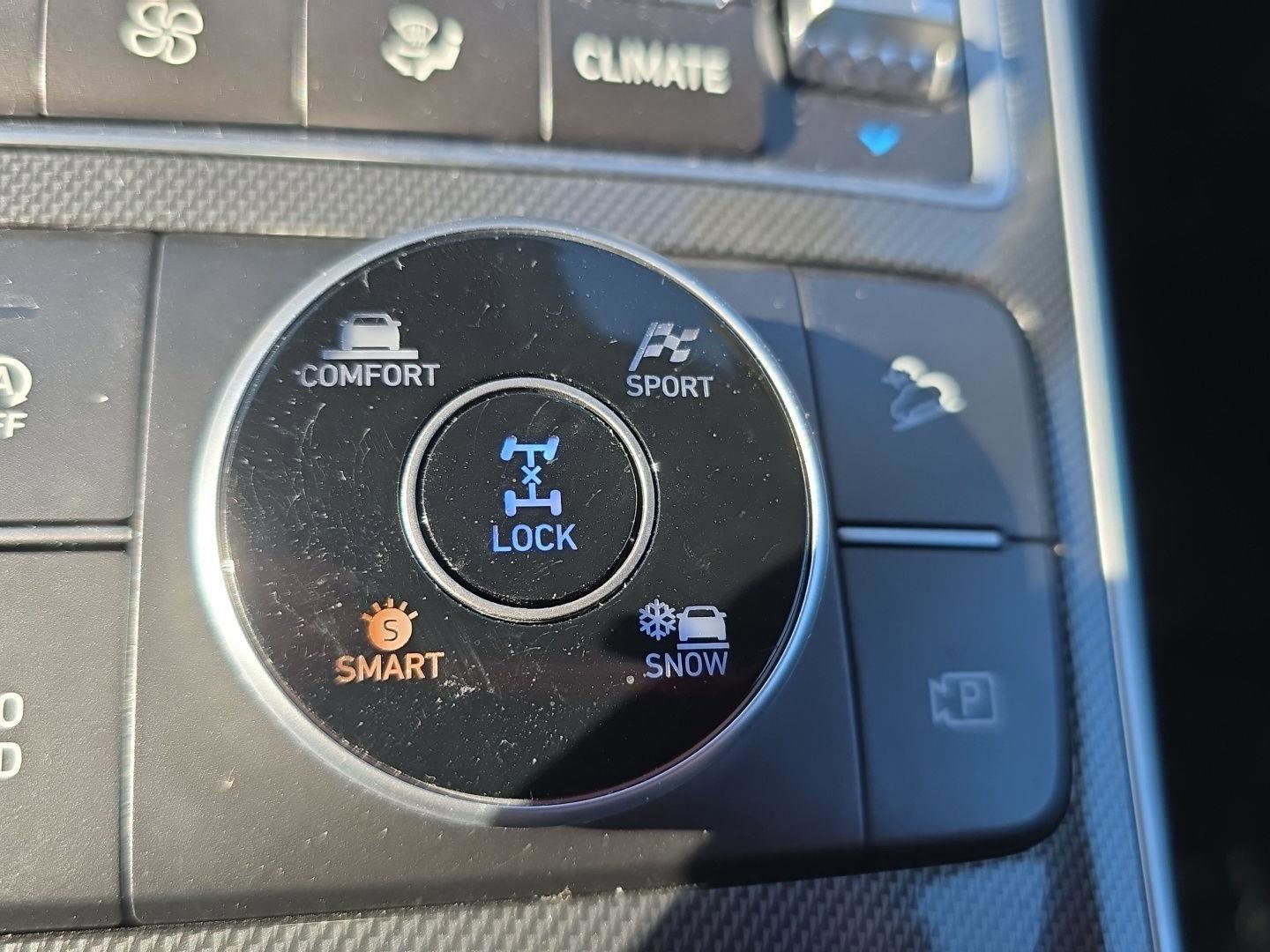 Used 2023 Hyundai Santa Fe SEL image 28