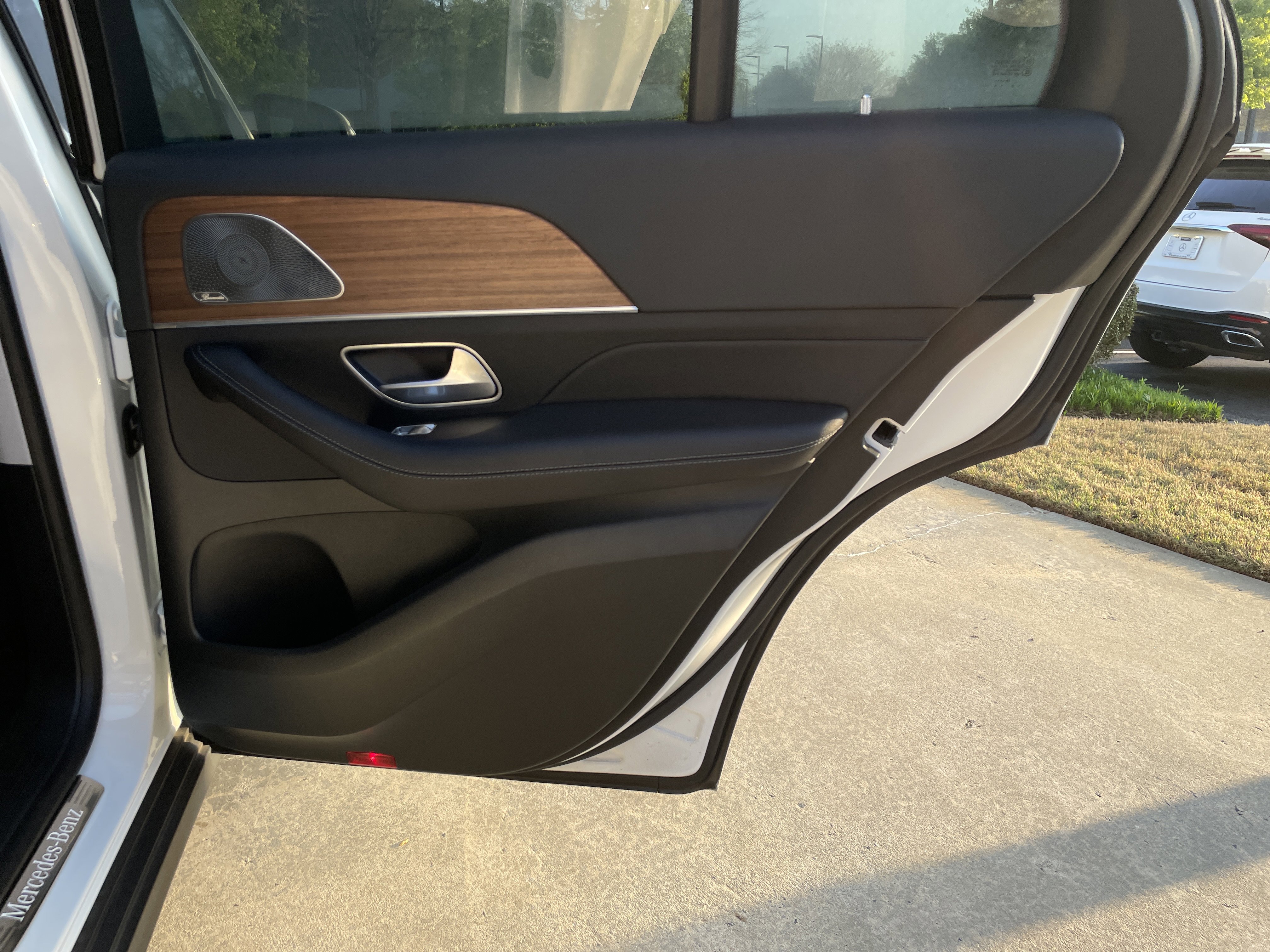 Certified 2025 Mercedes-Benz GLE 350 4MATIC image 43