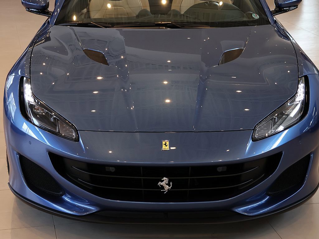 Certified 2020 Ferrari Portofino RWD image 10