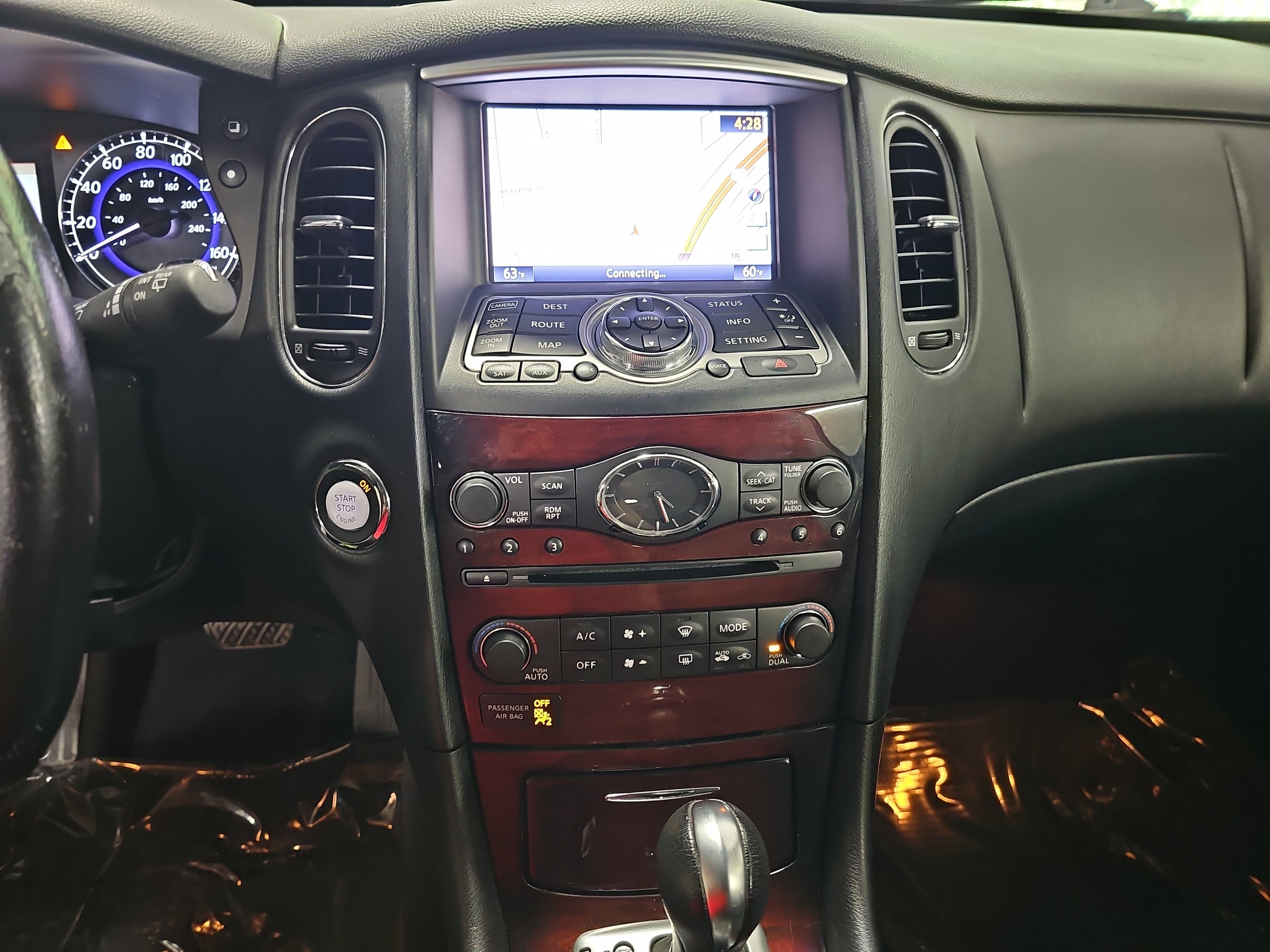 Used 2016 INFINITI QX50 2WD w/ Premium Plus Package image 20