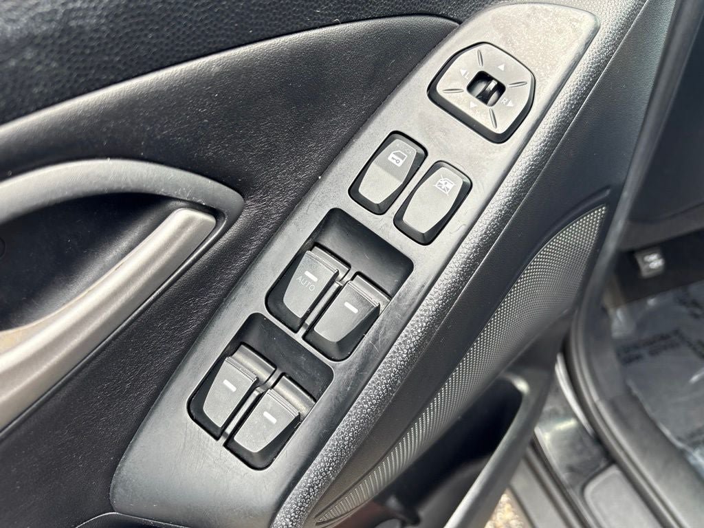 Used 2013 Hyundai Tucson GLS FWD image 27