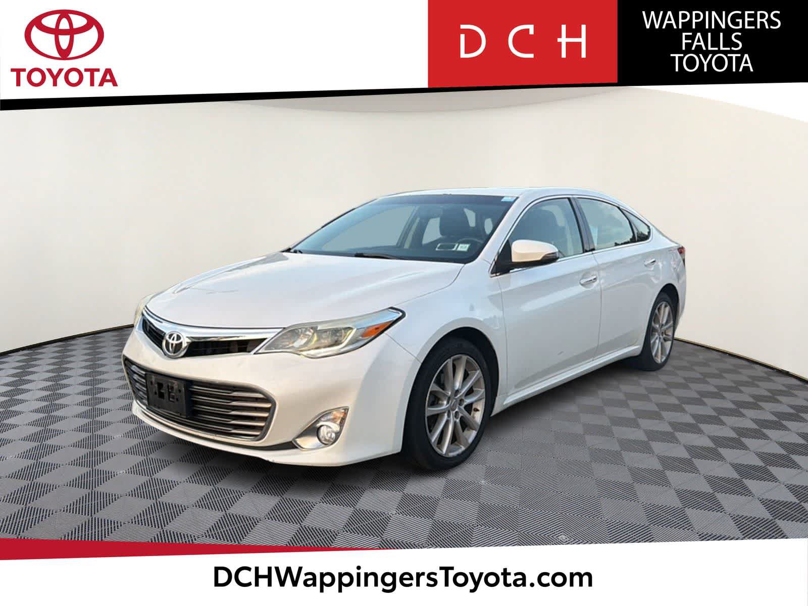 Used 2014 Toyota Avalon Limited FWD image 1