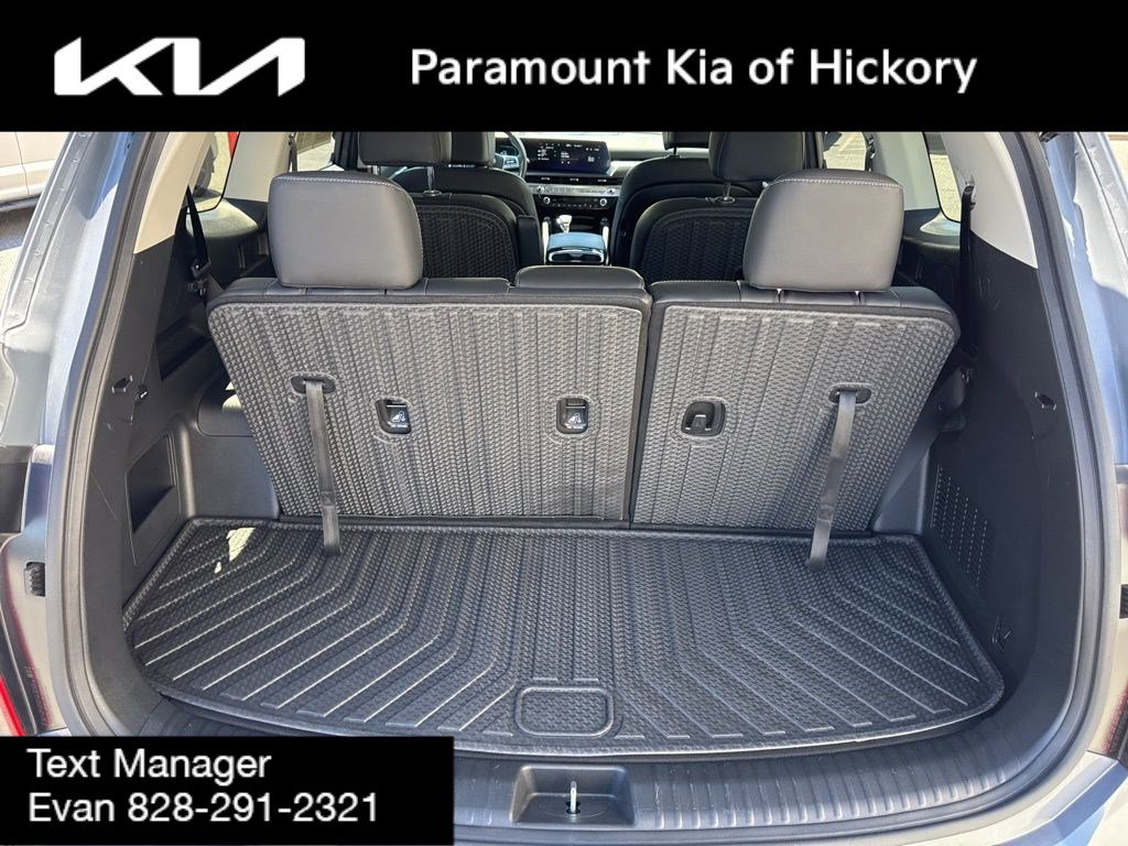 Used 2025 Kia Telluride S image 12