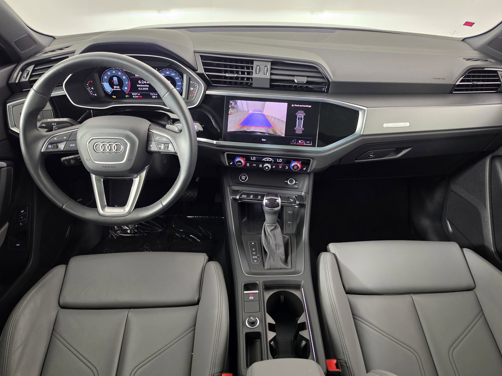 Certified 2025 Audi Q3 2.0T Premium w/ Convenience Package AWD/4WD image 38