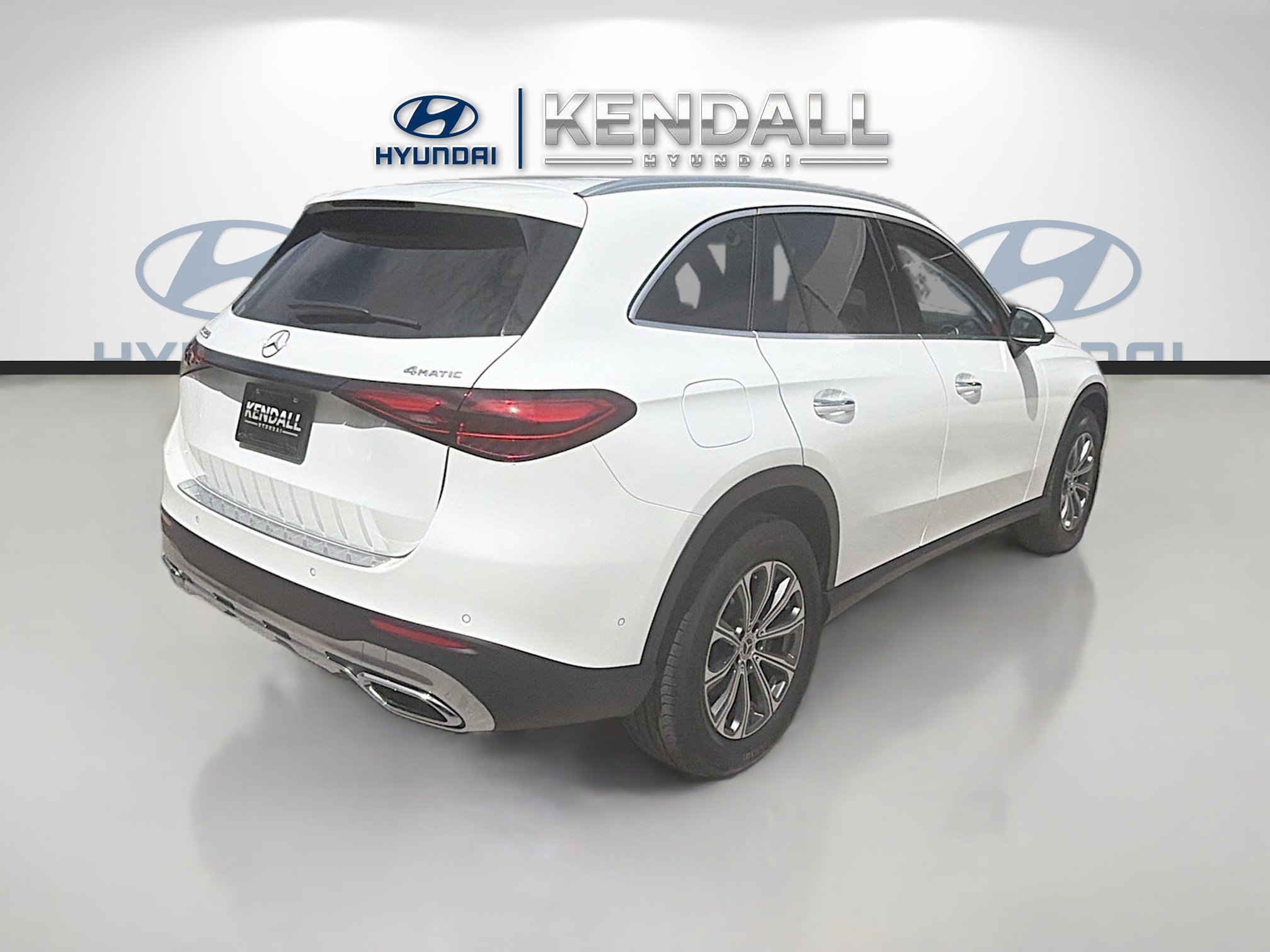 Used 2024 Mercedes-Benz GLC 300 4MATIC image 6