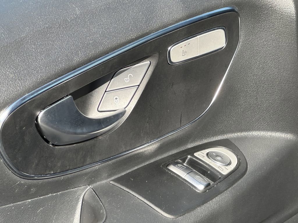 Used 2023 Mercedes-Benz Metris Passenger image 11