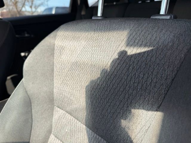 Used 2024 Nissan Rogue SV image 16