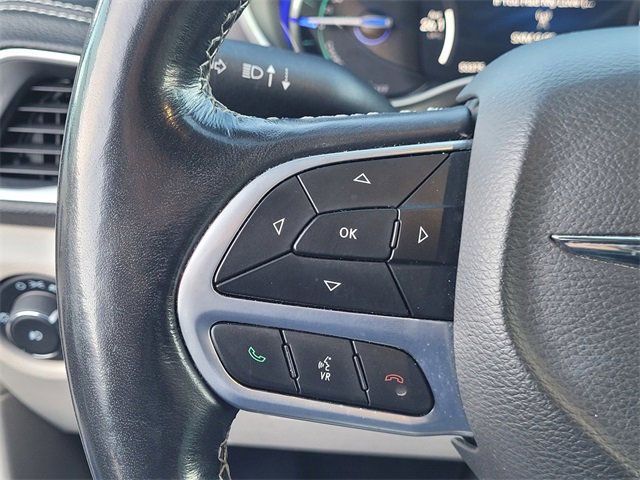 Certified 2021 Chrysler Pacifica Touring-L image 13