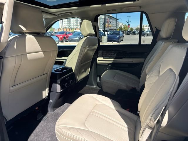 Used 2020 Ford Expedition Platinum AWD/4WD image 18
