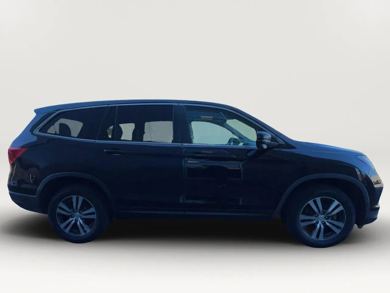 Used 2018 Honda Pilot EX image 8