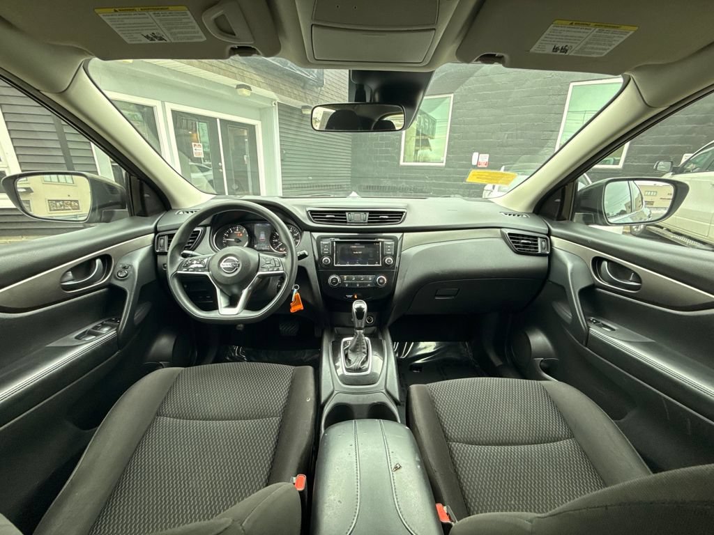 Used 2020 Nissan Rogue Sport S FWD image 18
