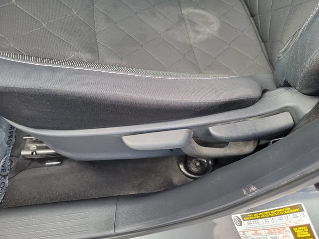 Used 2019 Nissan Kicks SV FWD image 19