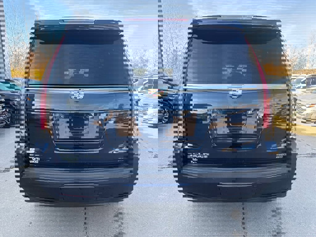 Used 2019 Cadillac Escalade Luxury image 16