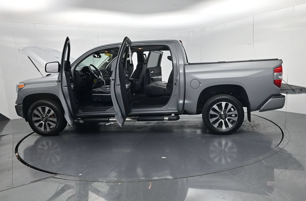 Used 2018 Toyota Tundra Limited w/ Limited Premium Package AWD/4WD image 61