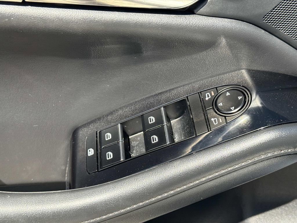 Used 2024 MAZDA MAZDA3 s FWD image 17