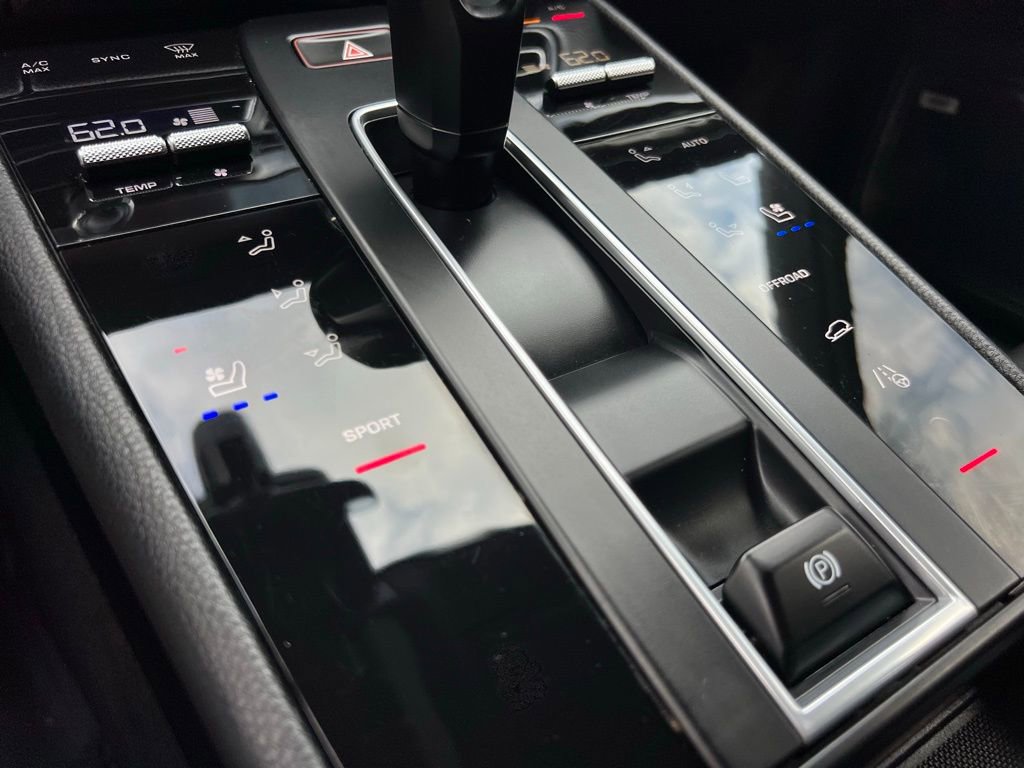 Used 2022 Porsche Macan image 60