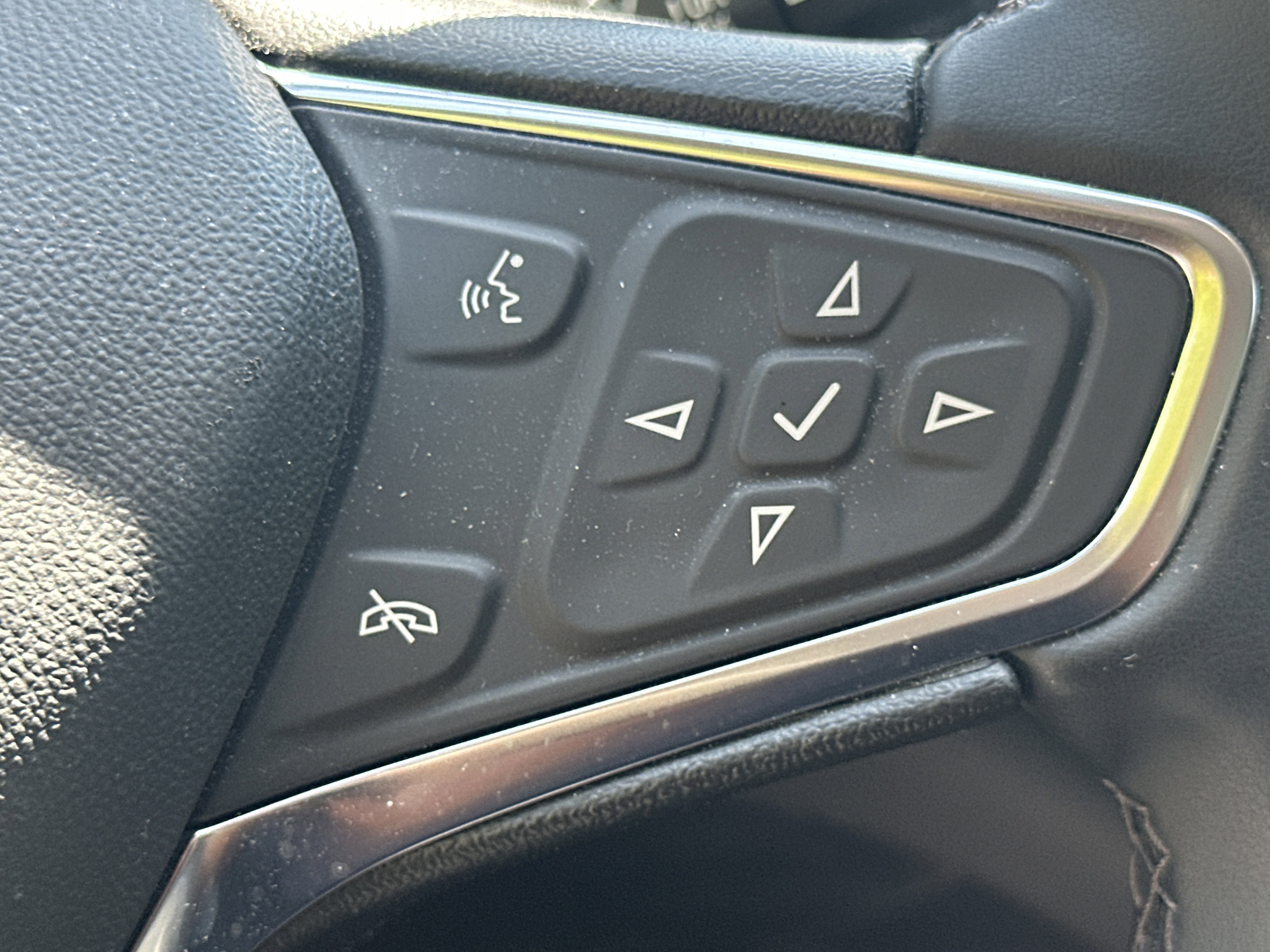 Used 2024 Chevrolet Malibu RS w/ LPO, Floor Liner Package FWD image 25