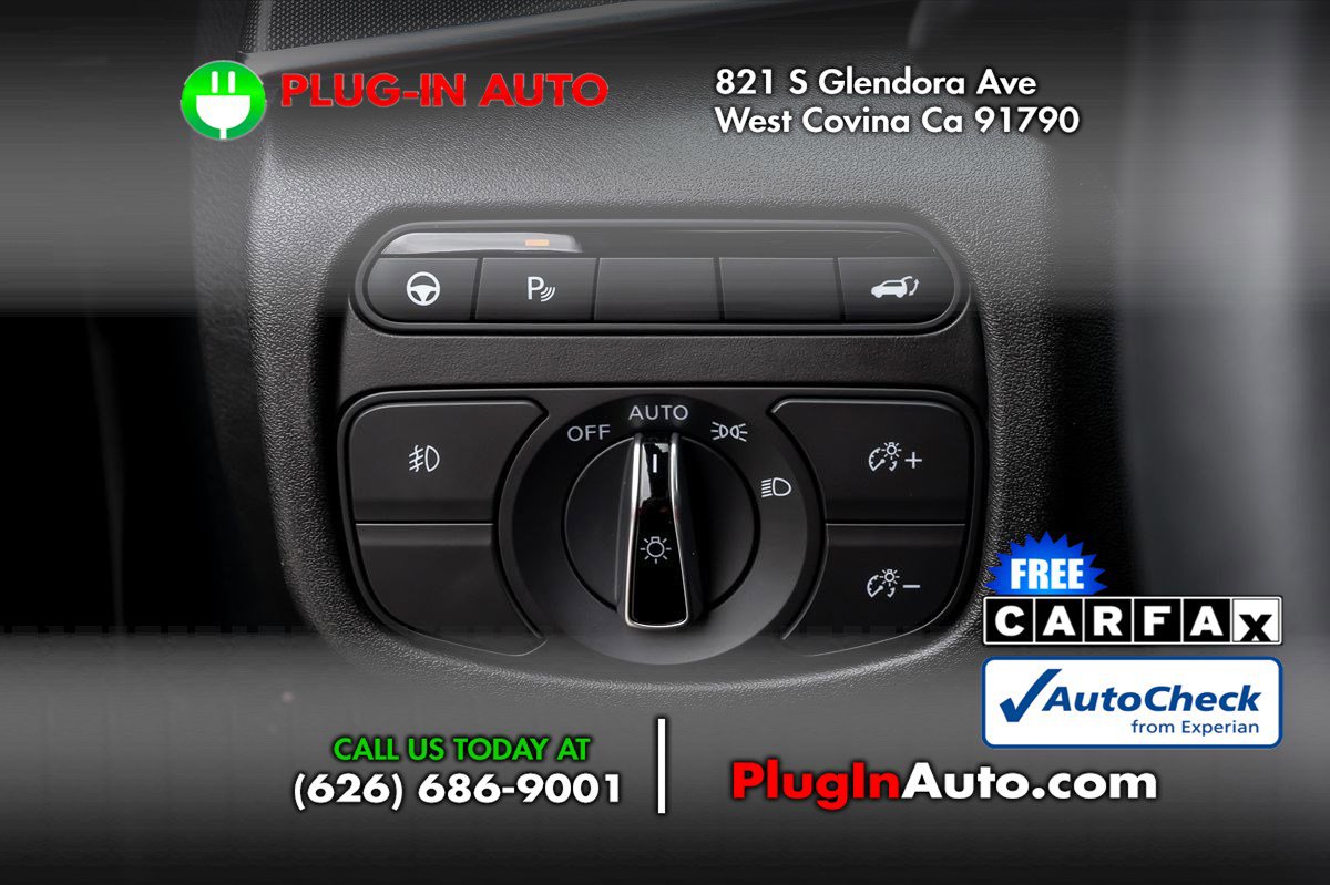 Used 2022 INFINITI QX50 Luxe w/ Appearance Package FWD image 23