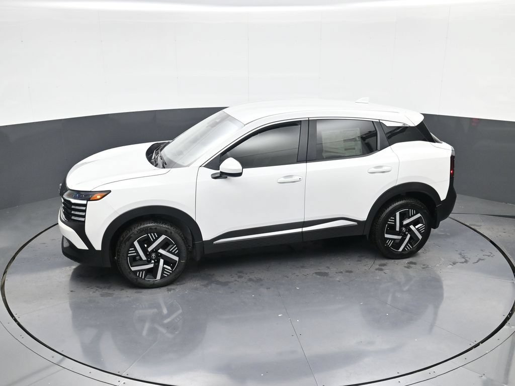 Certified 2025 Nissan Kicks SV FWD image 34
