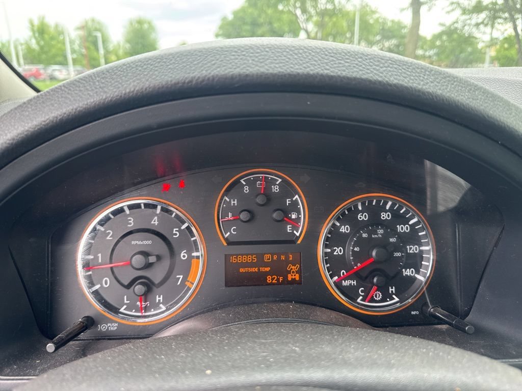 Used 2013 Nissan Armada Platinum AWD/4WD image 16