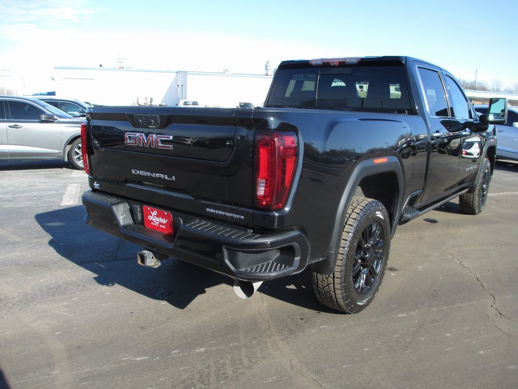 Used 2021 GMC Sierra 3500 Denali w/ Denali Black Diamond Edition image 4