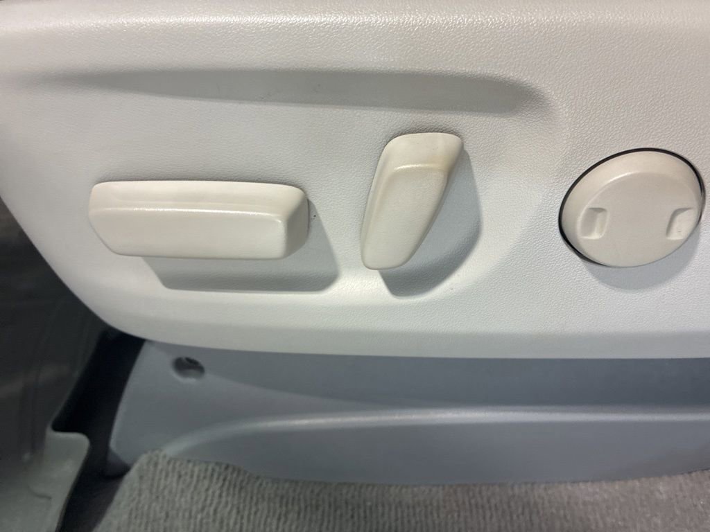 Used 2011 Toyota Sienna XLE image 12