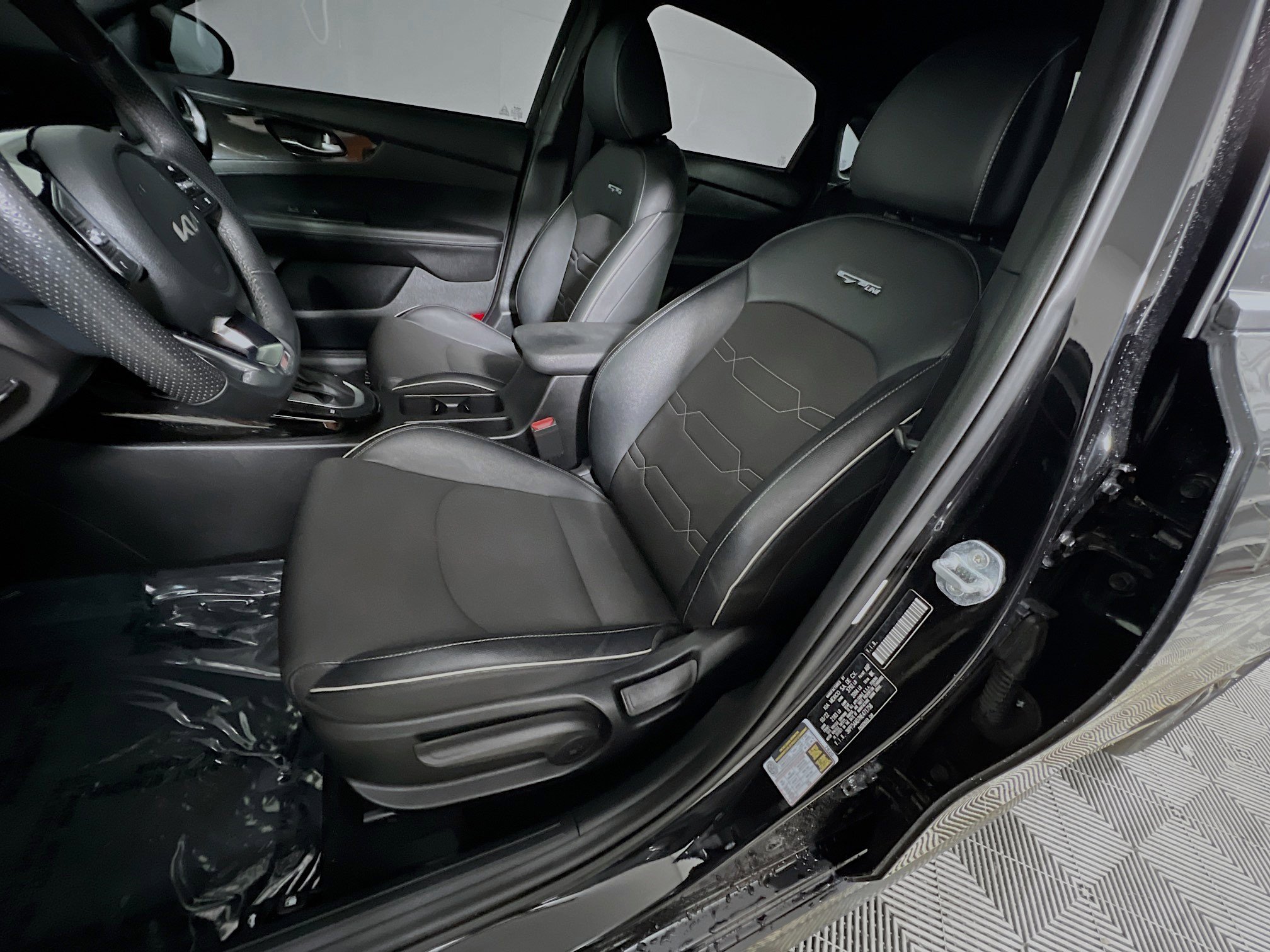 Used 2022 Kia Forte GT-Line w/ GT-Line Technology Package image 15